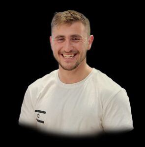  רס"ל יונה בצלאל בריף ז"ל, לוחם וחובש בחטיבת הקומנדו ביחידת "דובדבן" שנפצע אנושות בשבעה באוקטובר 2023 ונפטר מפצעיו שנה לאחר מכן. במהלך השנה שאחרי הפציעה, יונה טופל במשאף SyqeAir בעזרת פייה מיוחדת שנקראה על שמו: "פיית יונה".